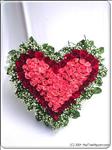 Show her your true feelings with this elegant arrangement. 